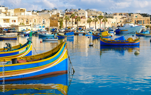 Obraz na płótnie Luzzu famous fishing boats in Marsaxlokk - Malta w salonie