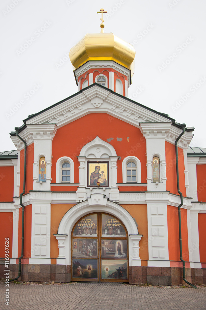 Obraz premium Valdai Iversky Svyatoozersky Bogoroditsky man's monastery.