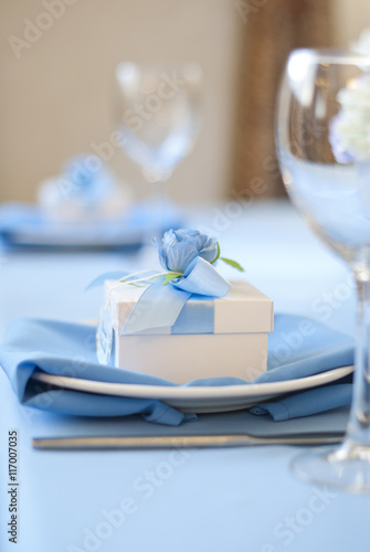 Wedding gift for guest. Candy box, bonbonniere 