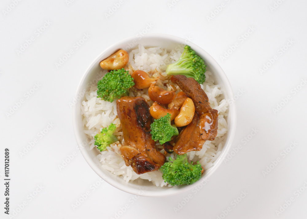 Beef and cashew stir fry with rice Beef and cashew stir fry with rice