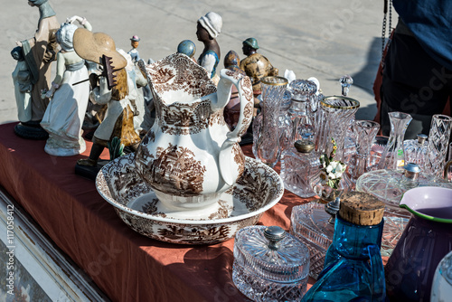 Detail objects antique market