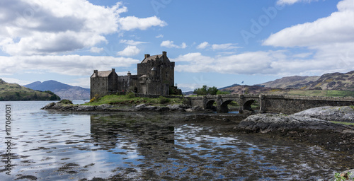 Valokuvatapetti Eilean Donan Castle in Schottland