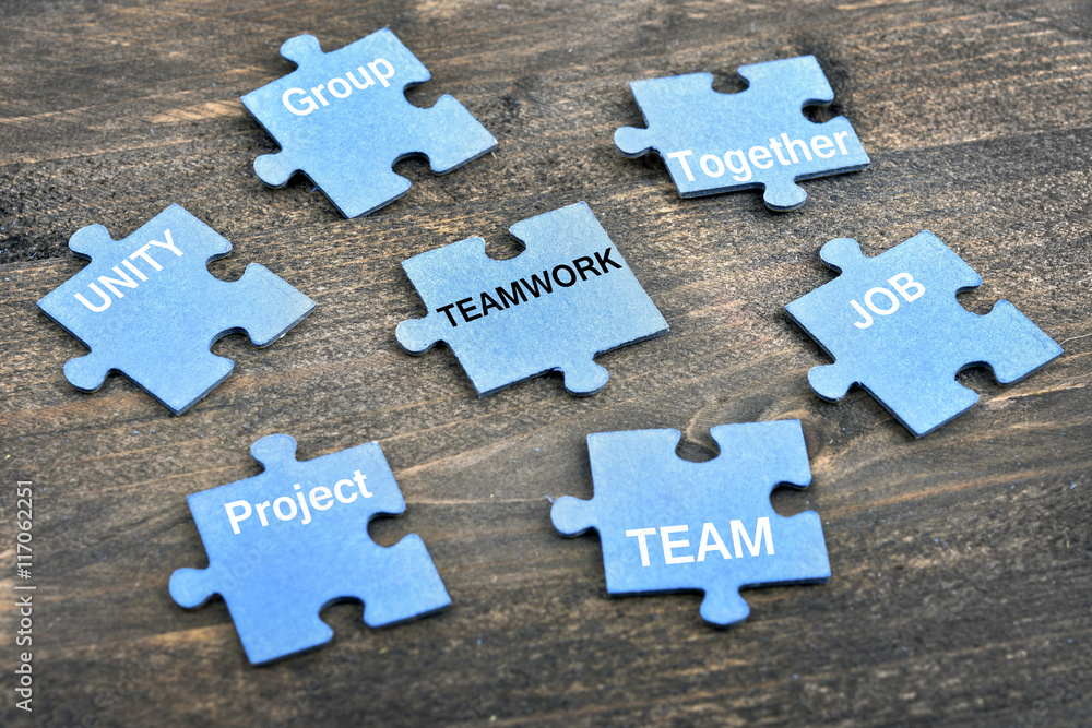 Obraz premium Puzzle with word Teamwork
