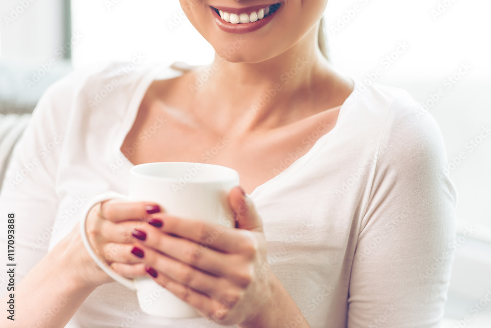 Attractive young woman Attractive young woman