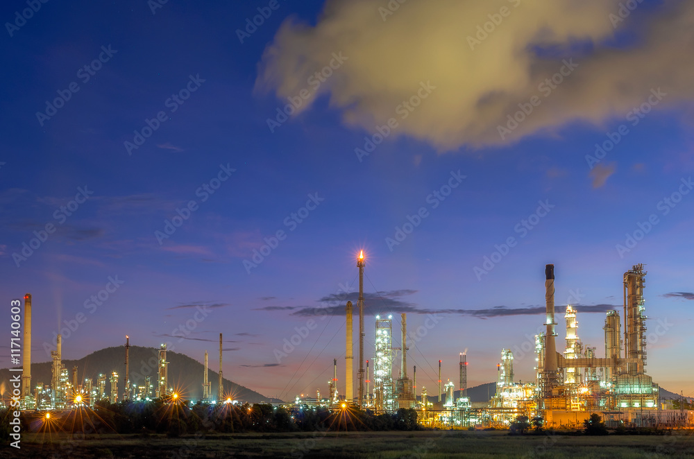 Fototapeta premium oil refinery industry plant