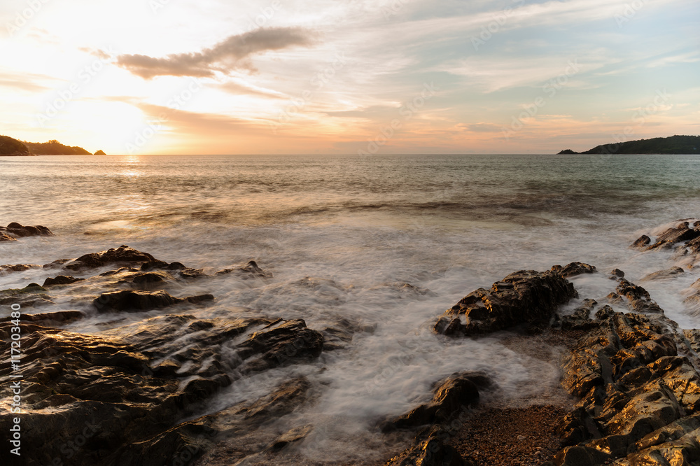 Seascape sunset long exposure technique