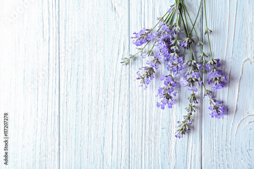 Fototapeta Naklejka Na Ścianę i Meble -  Lavender flowers on wooden background