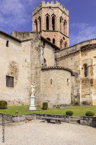 Saint-Eizier - Historic center, Church and castle © John Hofboer