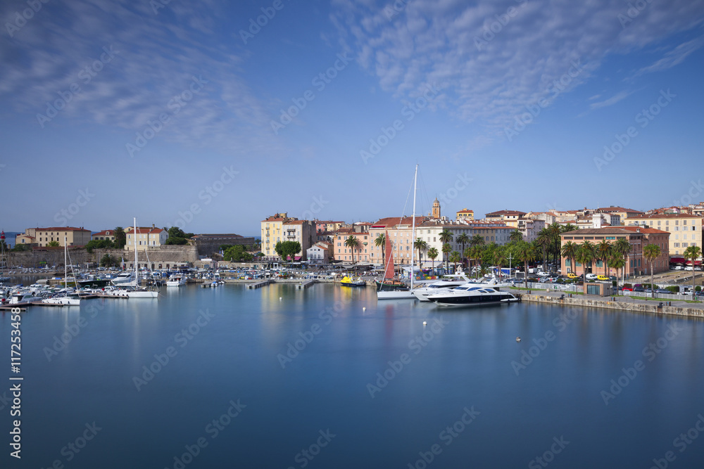 Hafen von Ajaccio auf der Insel Korsika