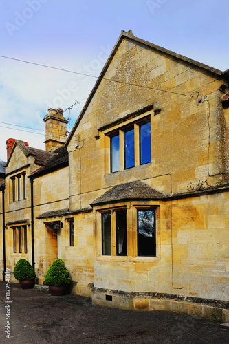 english country cottage