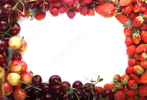 Fototapeta Naklejka Na Ścianę i Meble -  berries frame