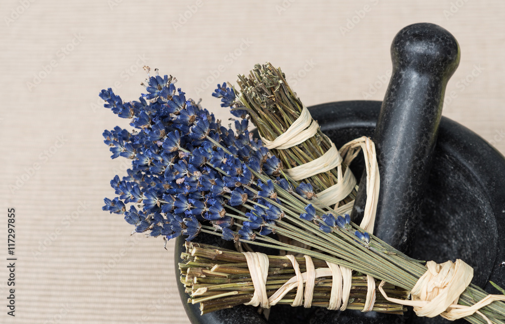 Lavendel im Mörser