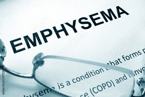 Fotografia Paper with word  emphysema and glasses. Medical concept.