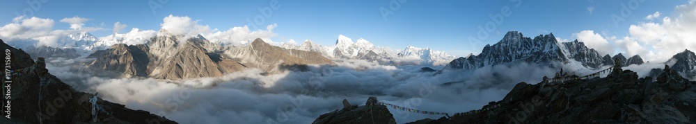 Fototapeta premium panorama Mount Everest, Lhotse, Makalu i Cho Oyu