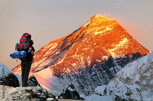 Evening colored view of Mount Everest with tourist
