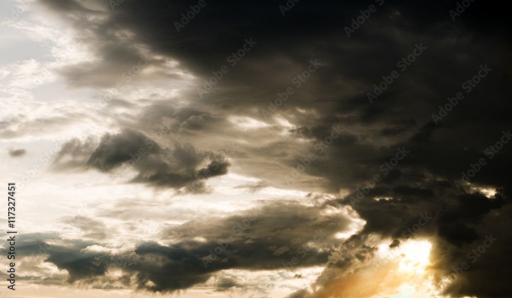 Obraz premium Dark clouds in the sky.