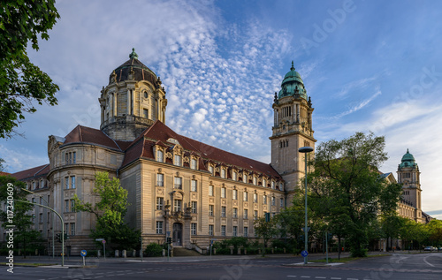 Wilhelministische Trutzburg: Das Kriminalgericht Moabit in der Berliner Turmstraße (Ansicht von Osten)