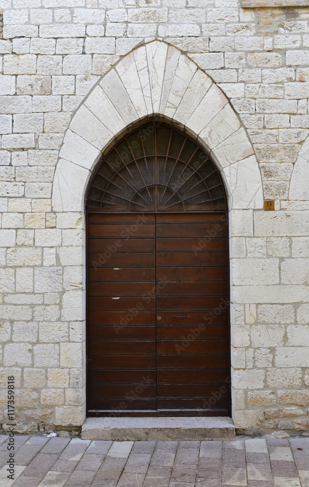 Porta antica in legno