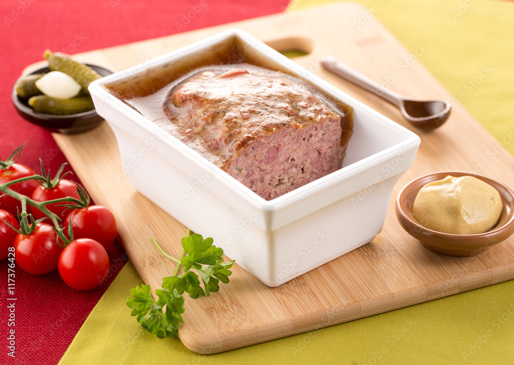 Terrines et pâtés de campagne Photos Adobe Stock