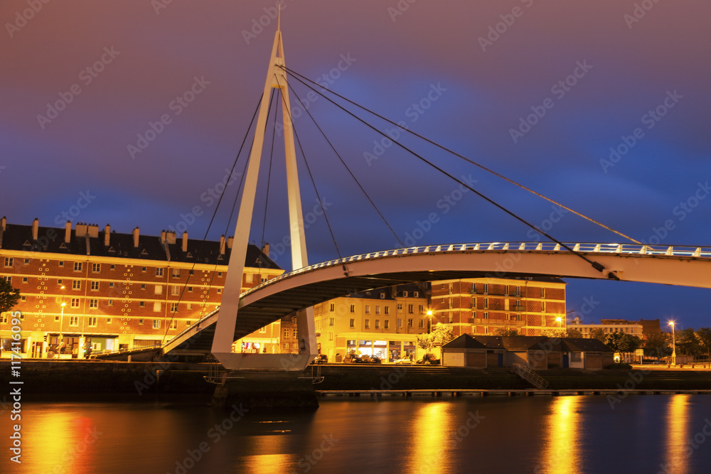 Fototapeta premium Pedestrian bridge in Le Havre