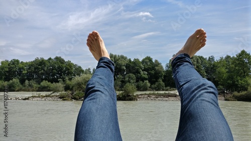 füße in die luft strecken i I photo