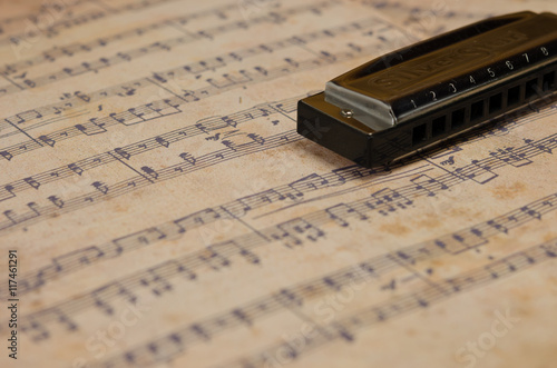 Harmonica and old notes