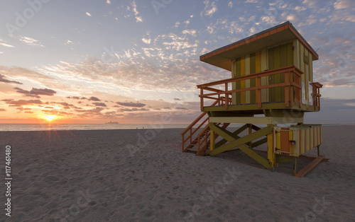 Miami Beach rescue hut at sunrise © Sehenswerk