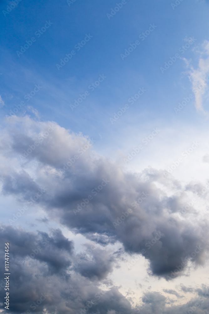 Obraz premium beautiful clouds against blue sky