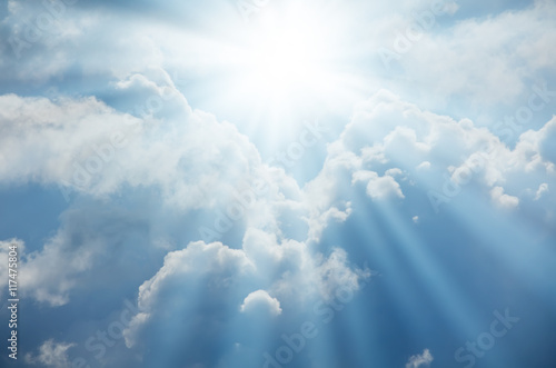 Φωτογραφία Bright Flash of Sun from behind the Clouds