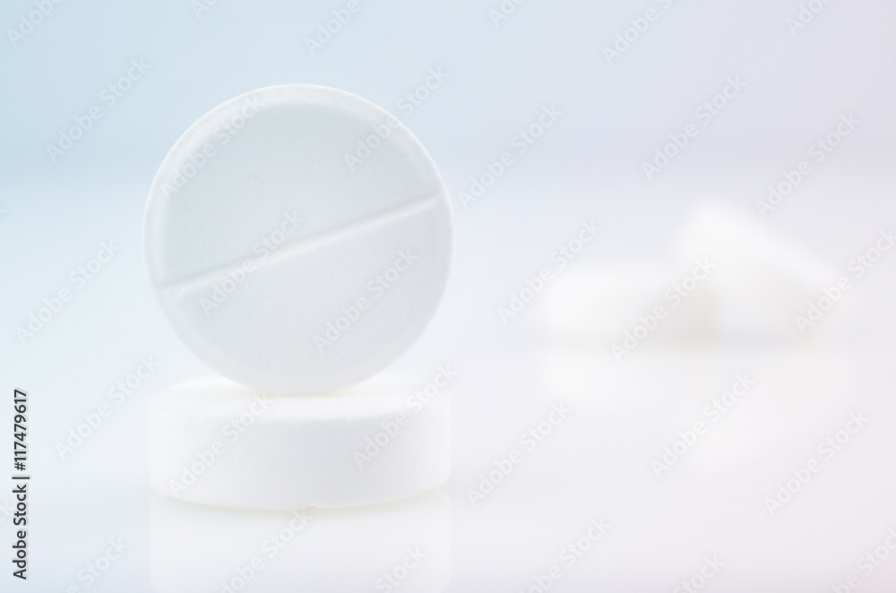 White medicine antibiotic pills White medicine antibiotic pills