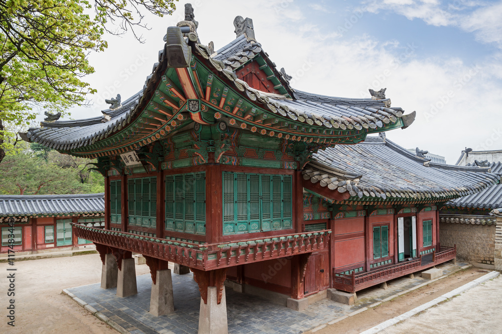 Ornate building at Seongjeonggak (Crown Prince's Study) at the Changdeokgung Palace in Seoul, South Korea.