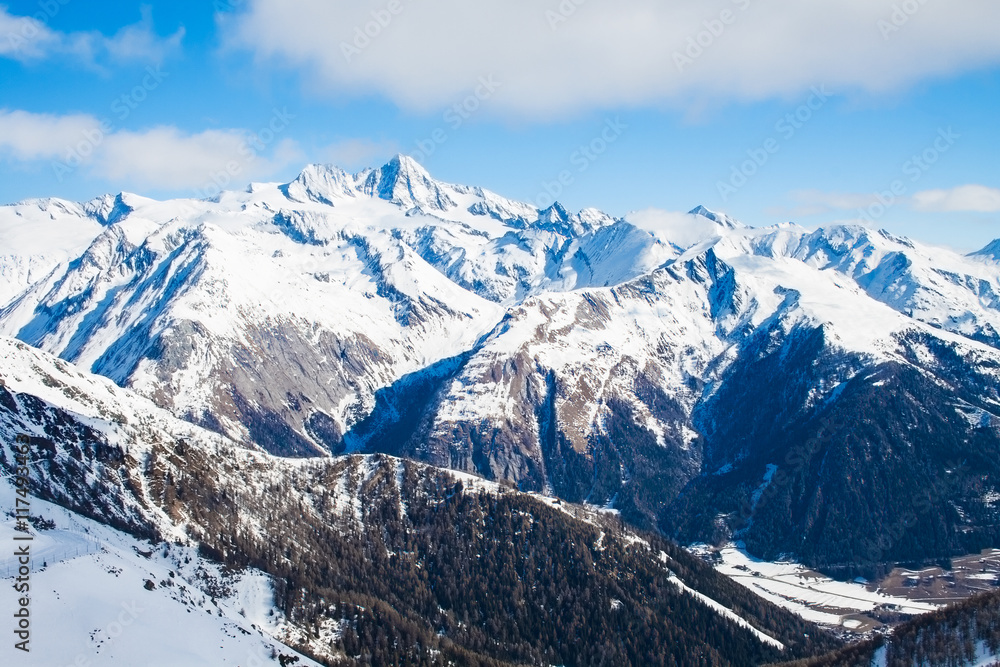 View at Grossglockner peak from ski resort Kals-Matrei - beautiful nature and winter sports in 

Austria. Grossglockner is the highest peak in Austria.
