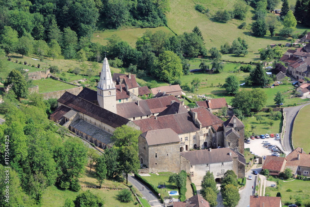 Baume-les-Messieurs, village du Jura