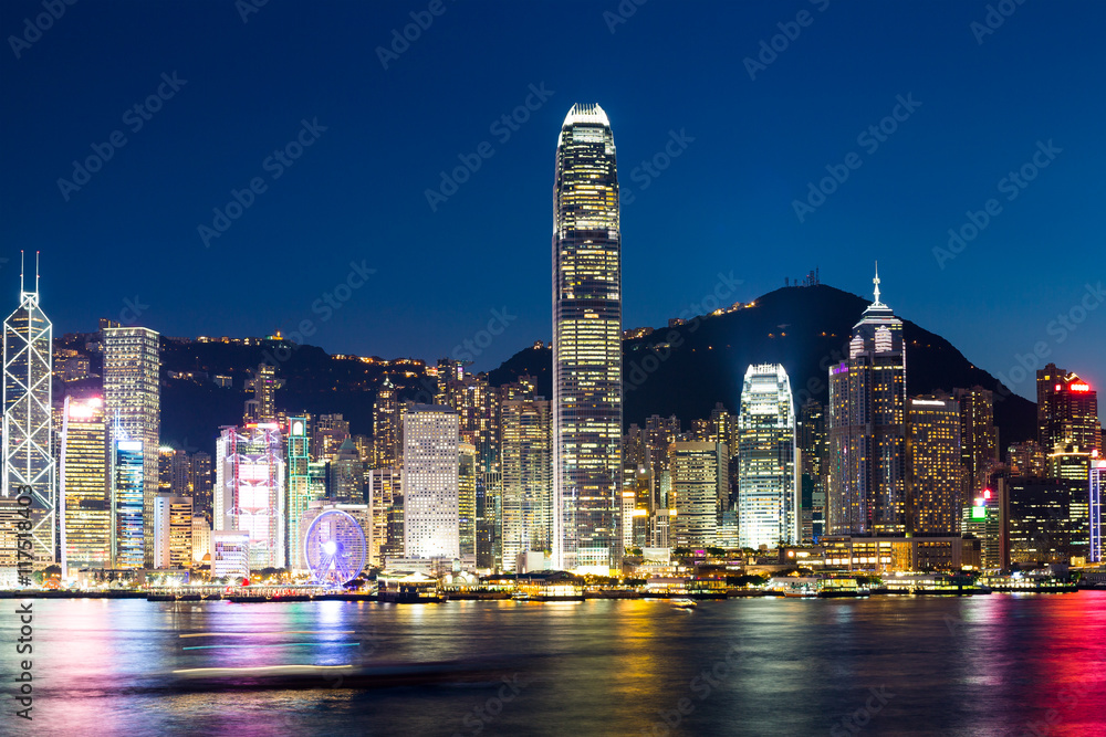 Naklejka premium Hong Kong night