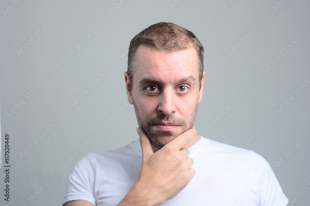 Obraz premium mann nachdenklich
