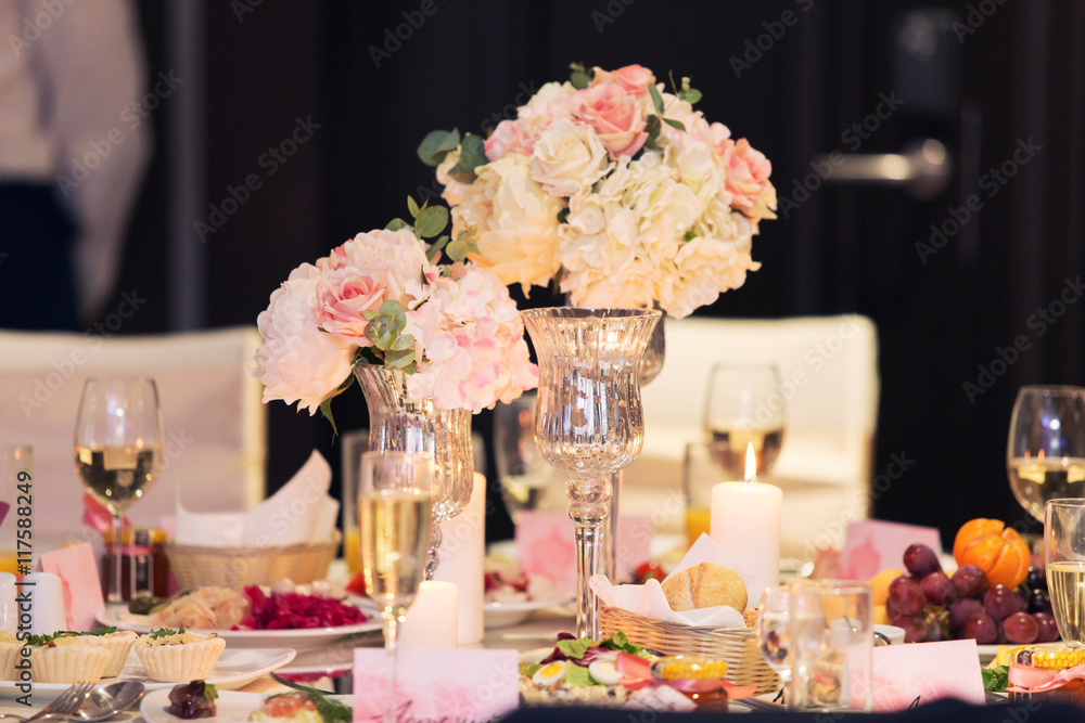 wedding decor with flowers on a banquet