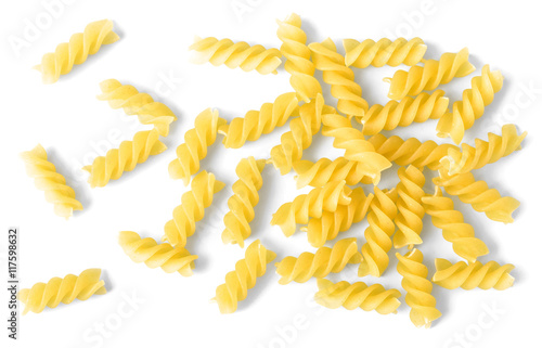 Φωτογραφία uncooked spiral pasta, top view