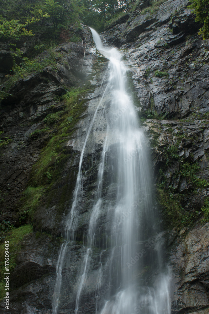 Fototapeta premium Sutovsky Waterfall