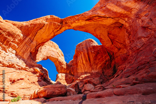 Fotografiet Double Arch in Arches National Park, Utah, USA