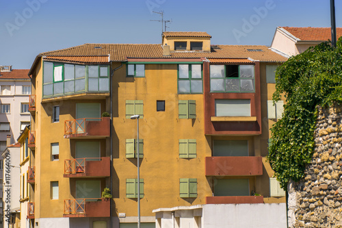 Rue Ensoleillé ville