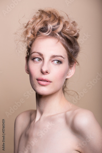 Frisur Schulterlang Lockig 