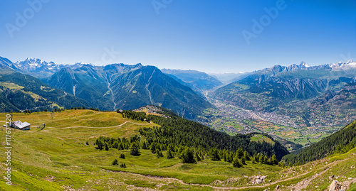 Obraz na płótnie Blick auf Brig und Walliser Alpen, Panorama