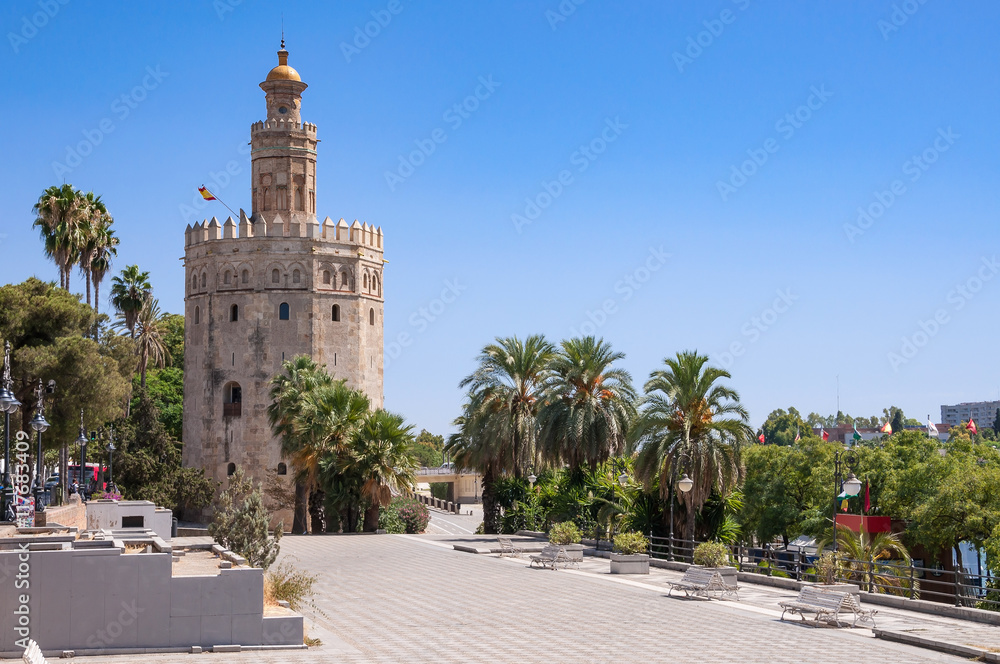 Torre del Oro - military watchtower in Seville