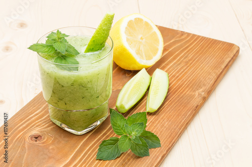 Delicious smoothie of cucumber lemon mint