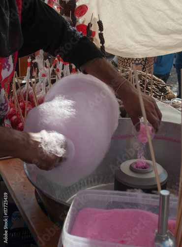 making a sugar cloud