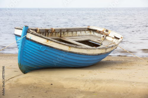 Fishing boats on the shore of the White Sea