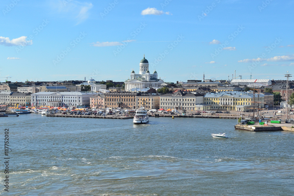 Obraz premium Helsinki from the see