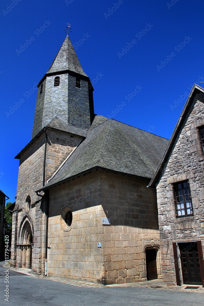 Eglise notre-dame des bancs à Treignac (Corrèze)