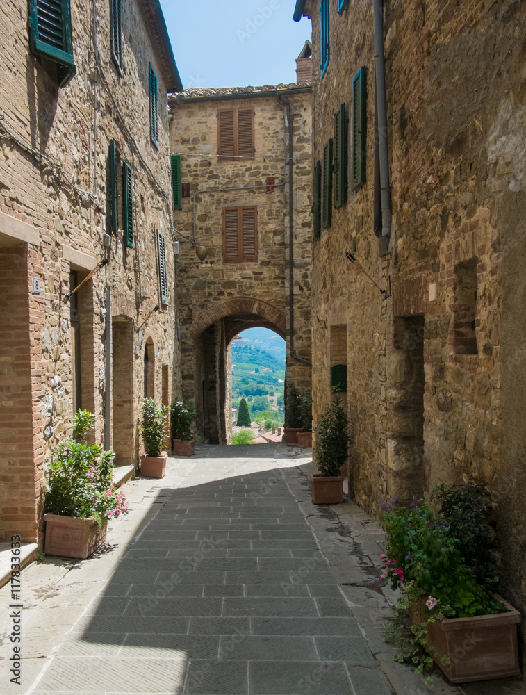 Narrow street in Castelnuovo dell'abate, montalcino, tuscany