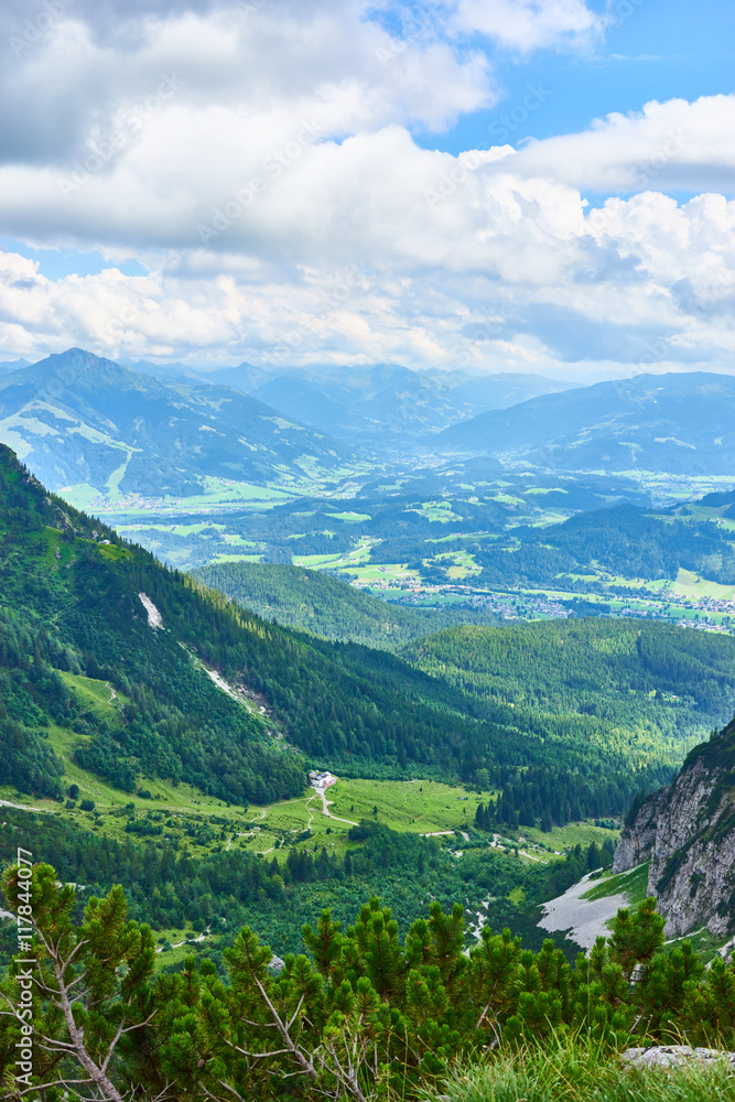 Fototapeta premium beautiful valleys in the mountains of Austria / Amazing view off the Wilder Kaiser - a hiking area in Europe